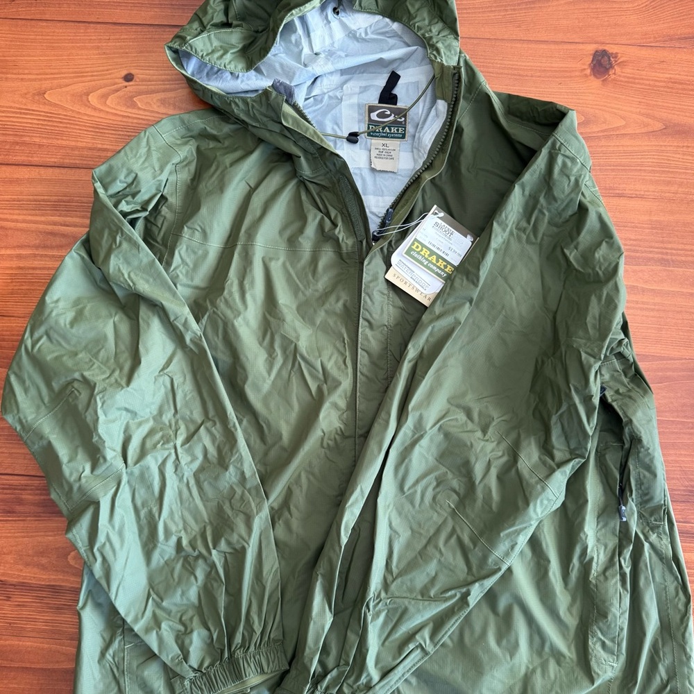 NWT Drake Waterfowl Systems XL tempest Rain Jacket in Olive Green